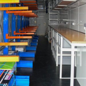 Labs & workshops - 40ft workshop container