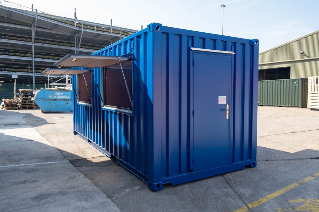 20ft Retail w/ Double Serving Hatch